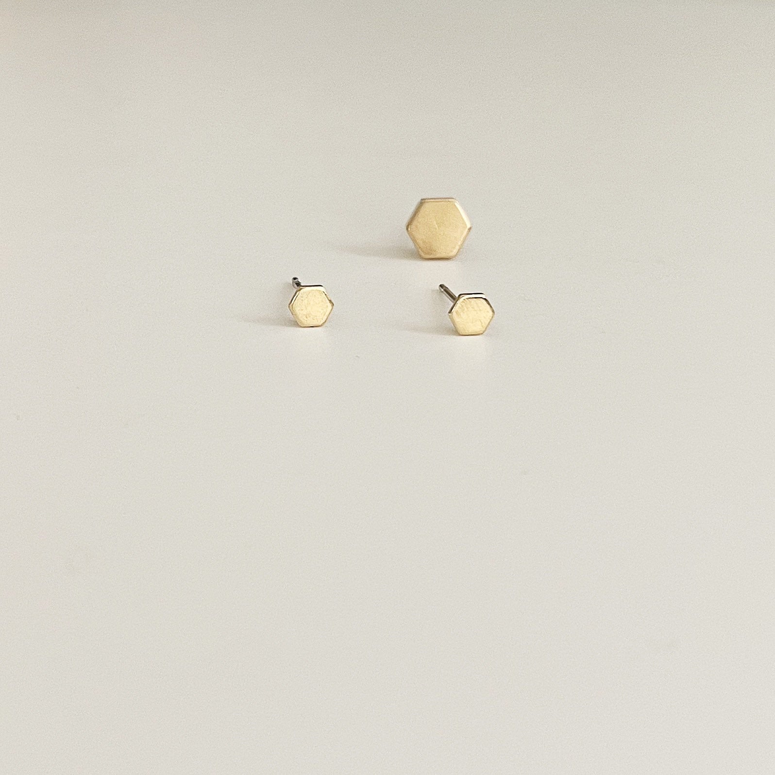 HEIKE stud earrings