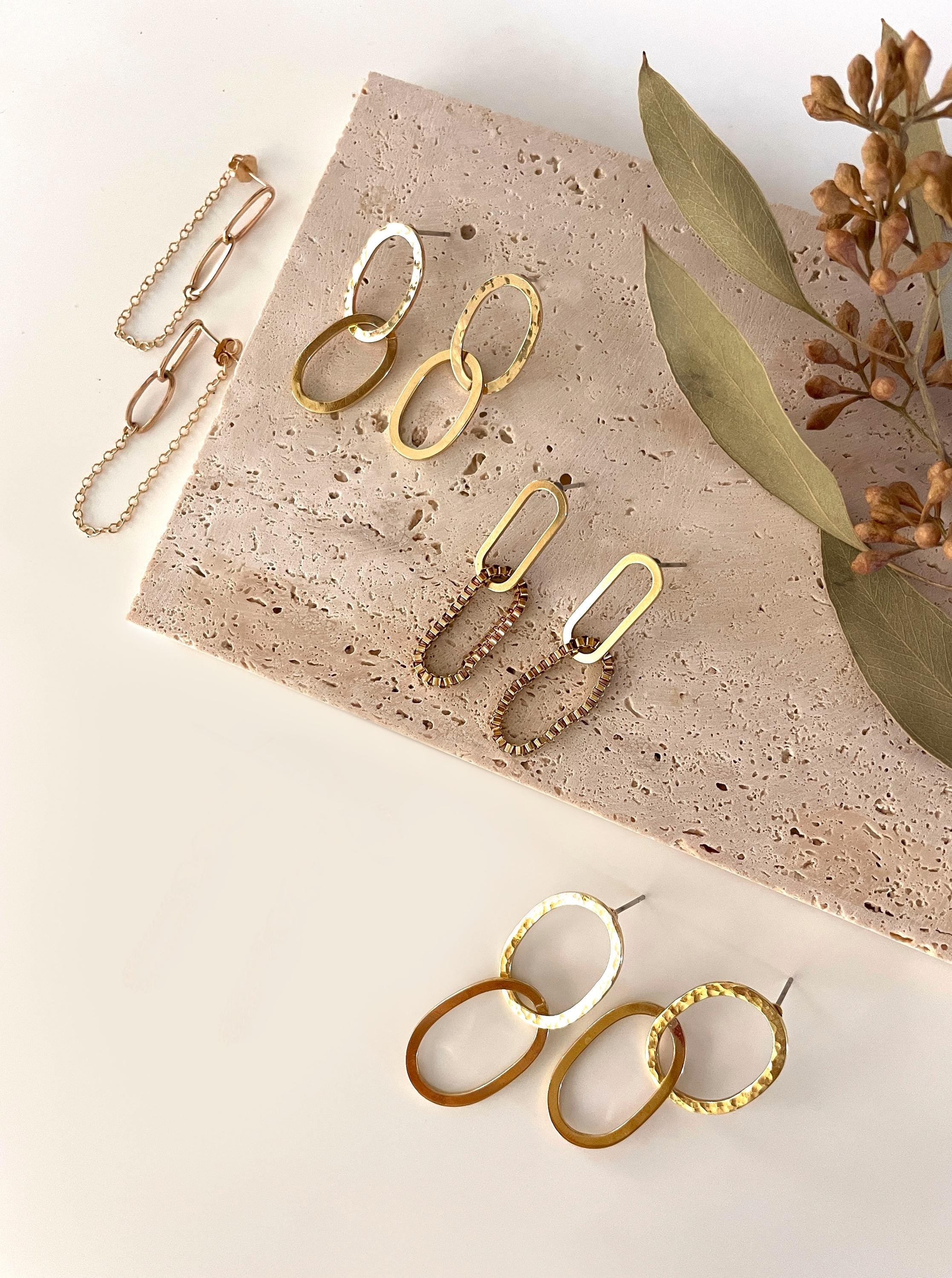 Kinan oval CHAIN LINK EARRINGS/ gold oval earrings/ oval studs/oval studs/ chain studs/ boho earrings/ paperclip earrings/ hoop earrings