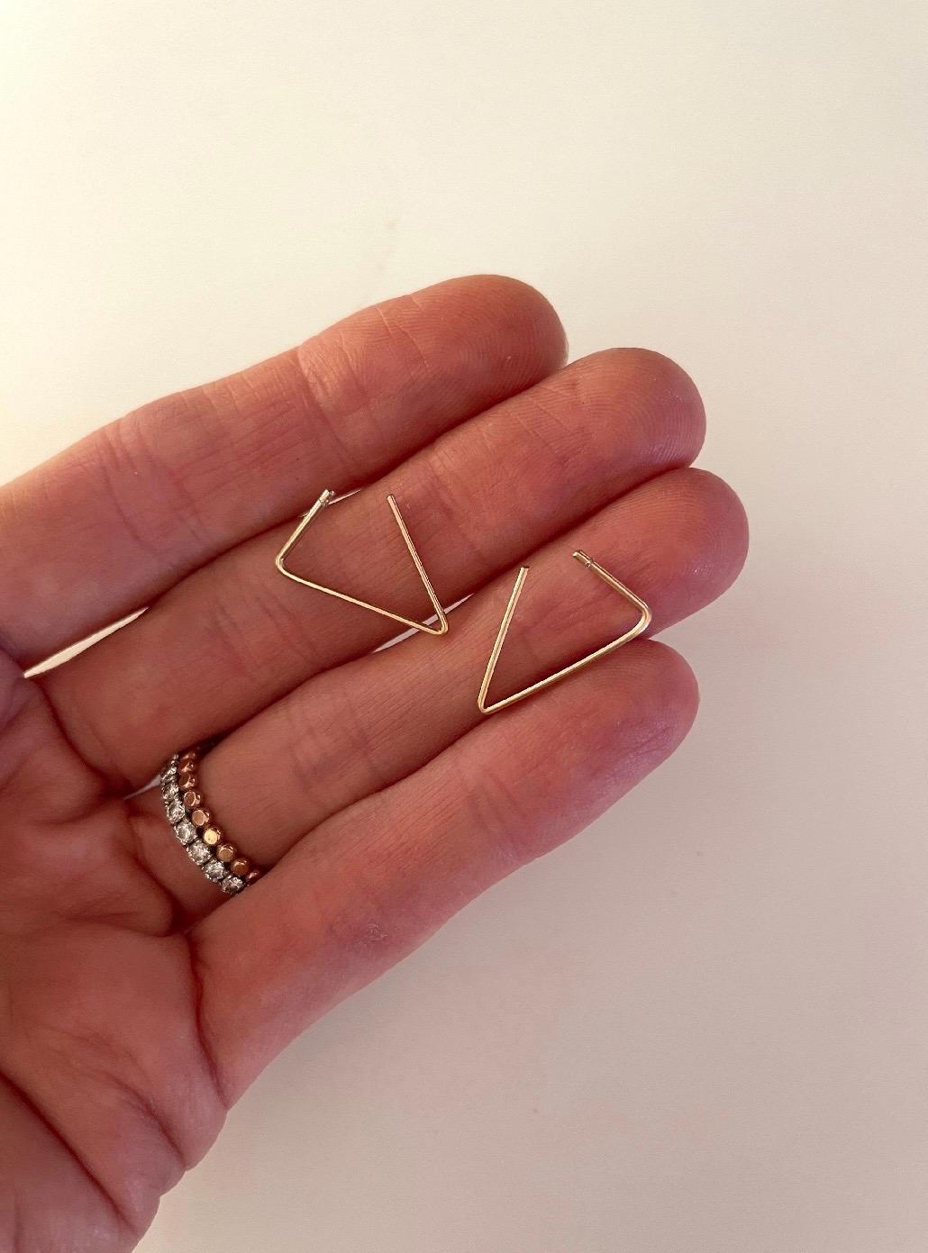 Minimalist GOLD TRIANGLE HOOPS/ 14k gold fill hoops/ modern earrings/ diamond hoops/ simple hoops/ waterproof earrings/ triangle earrings