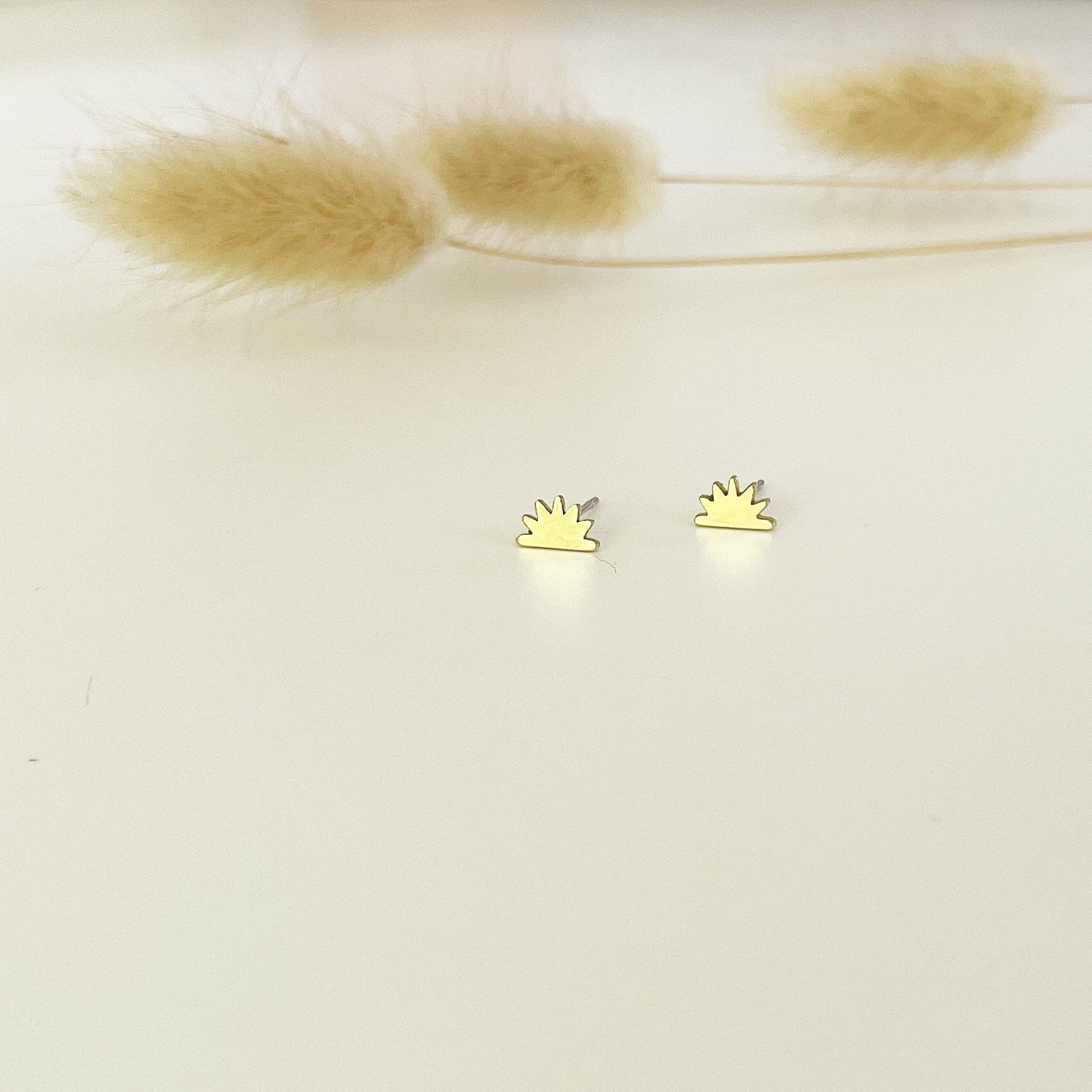 SOLLI ear jacket earrings