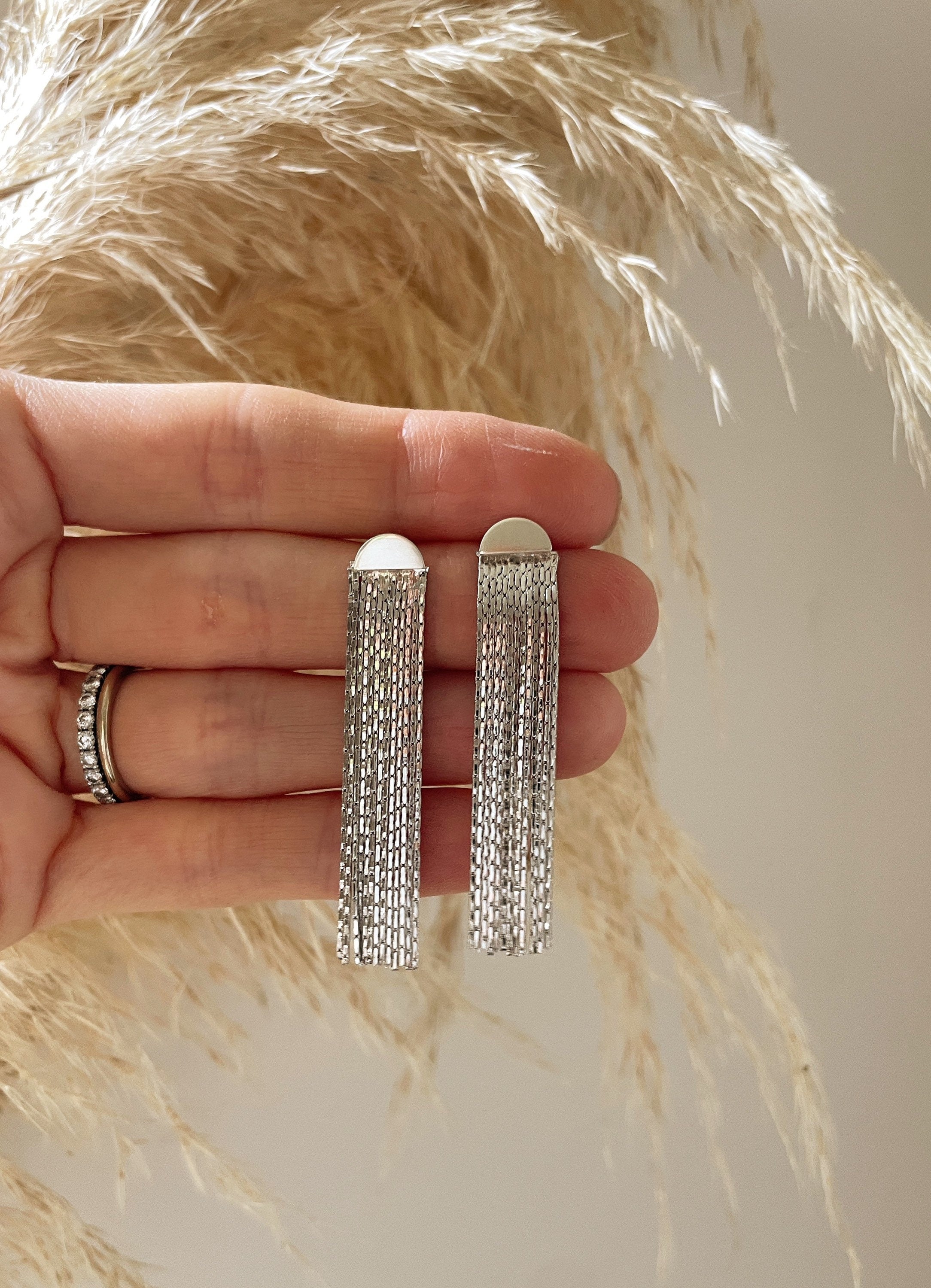 MAZZY fringe ear jacket earrings