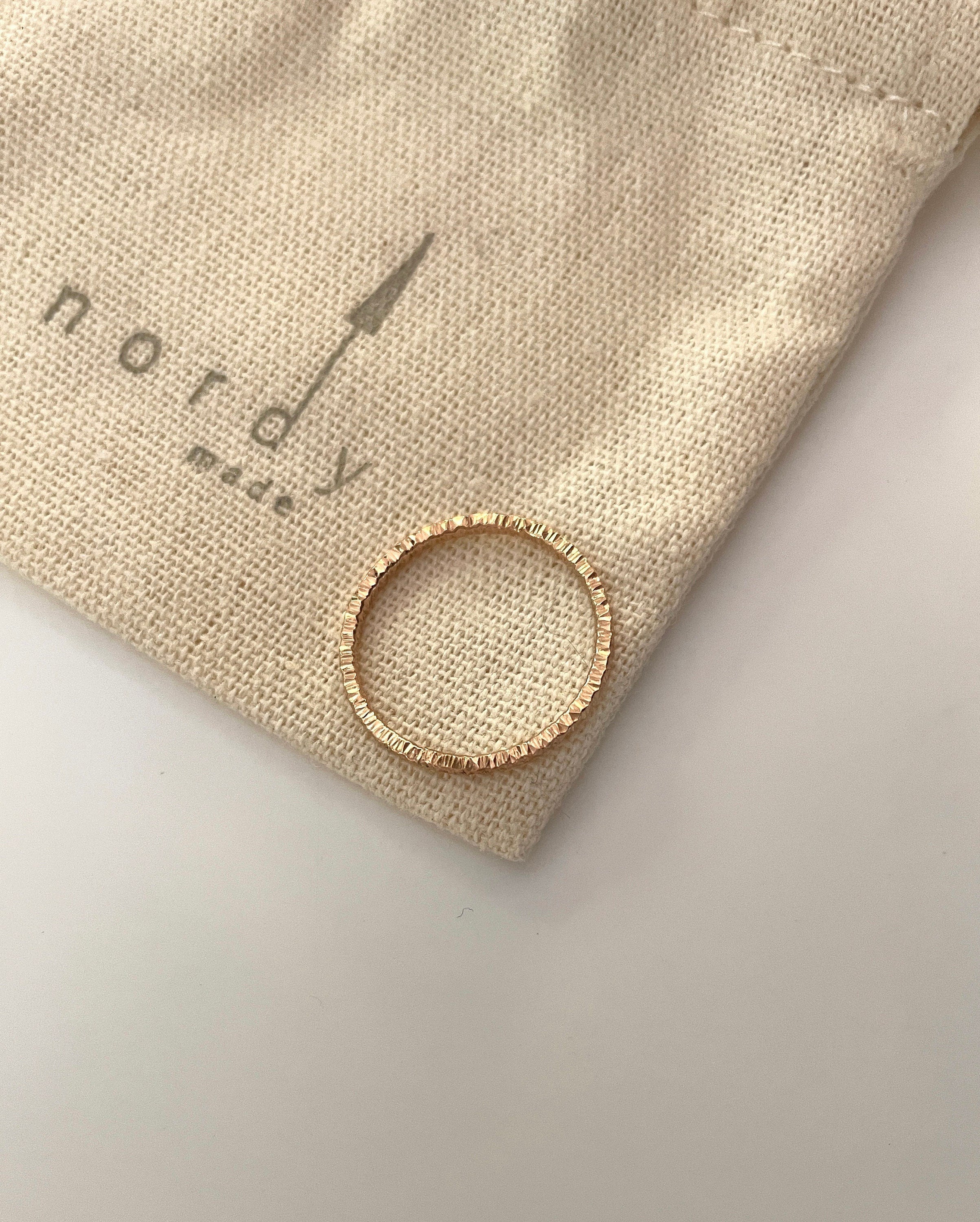 Lei full TEXTURED STACKING RING/14k gold filled ring/ boho ring/ sparkle ring/ dainty gold ring/minimalist ring