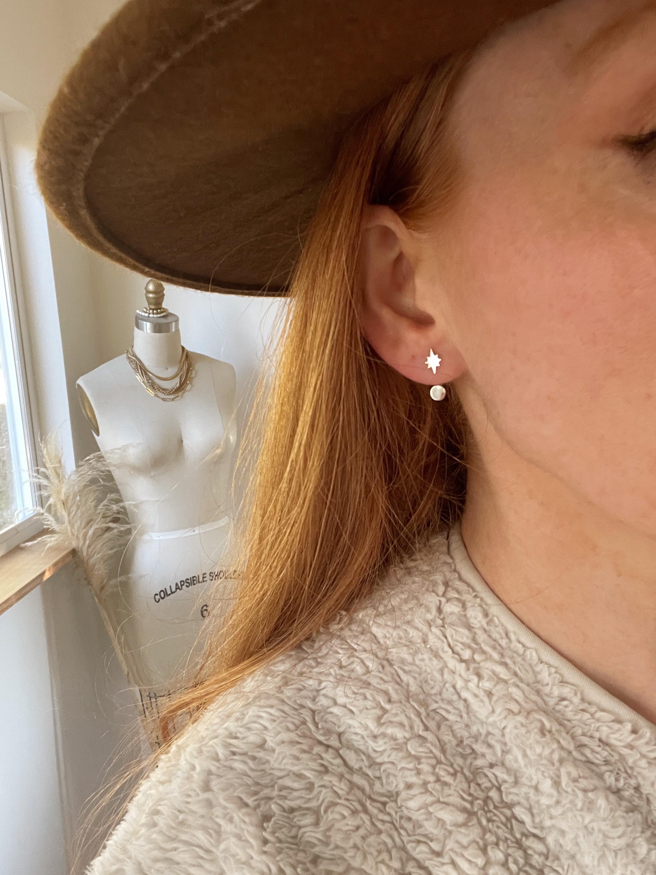 Ida floating double DOT EAR JACKETS/hammered circle ear jackets/minimalist earrings/geometric jewelry/stud earrings/circle earrings