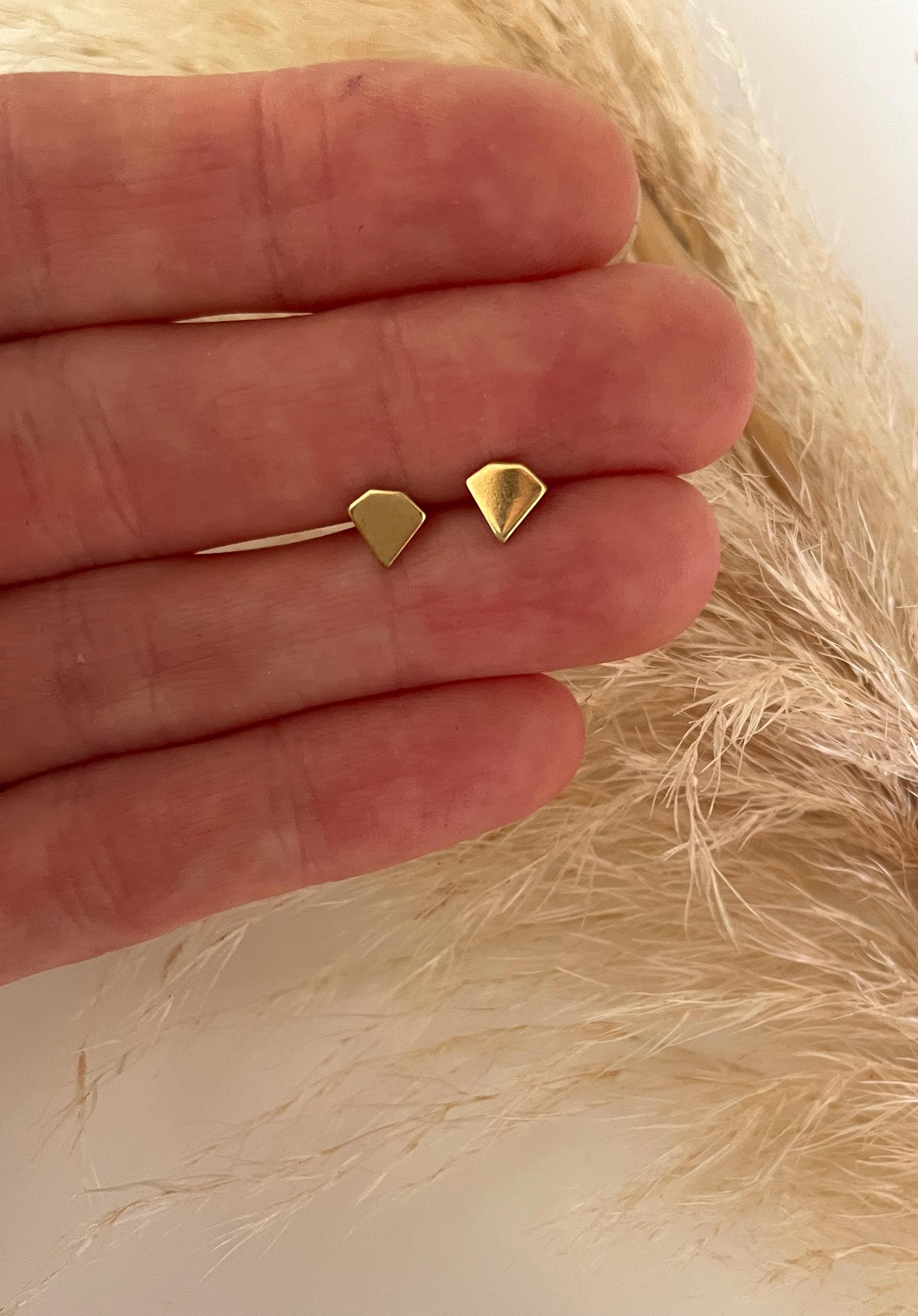 GEM DIAMOND STUDS/ minimalist studs /simple studs/simple earrings/diamond earrings /modern earrings/gold stud earrings/ geometric studs