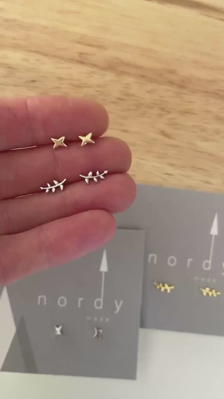 MINIMALIST LEAF STUDS / Star studs/ simple studs/ tree earrings/ dainty star earrings/ sparkle earrings/ branch studs /kiss studs