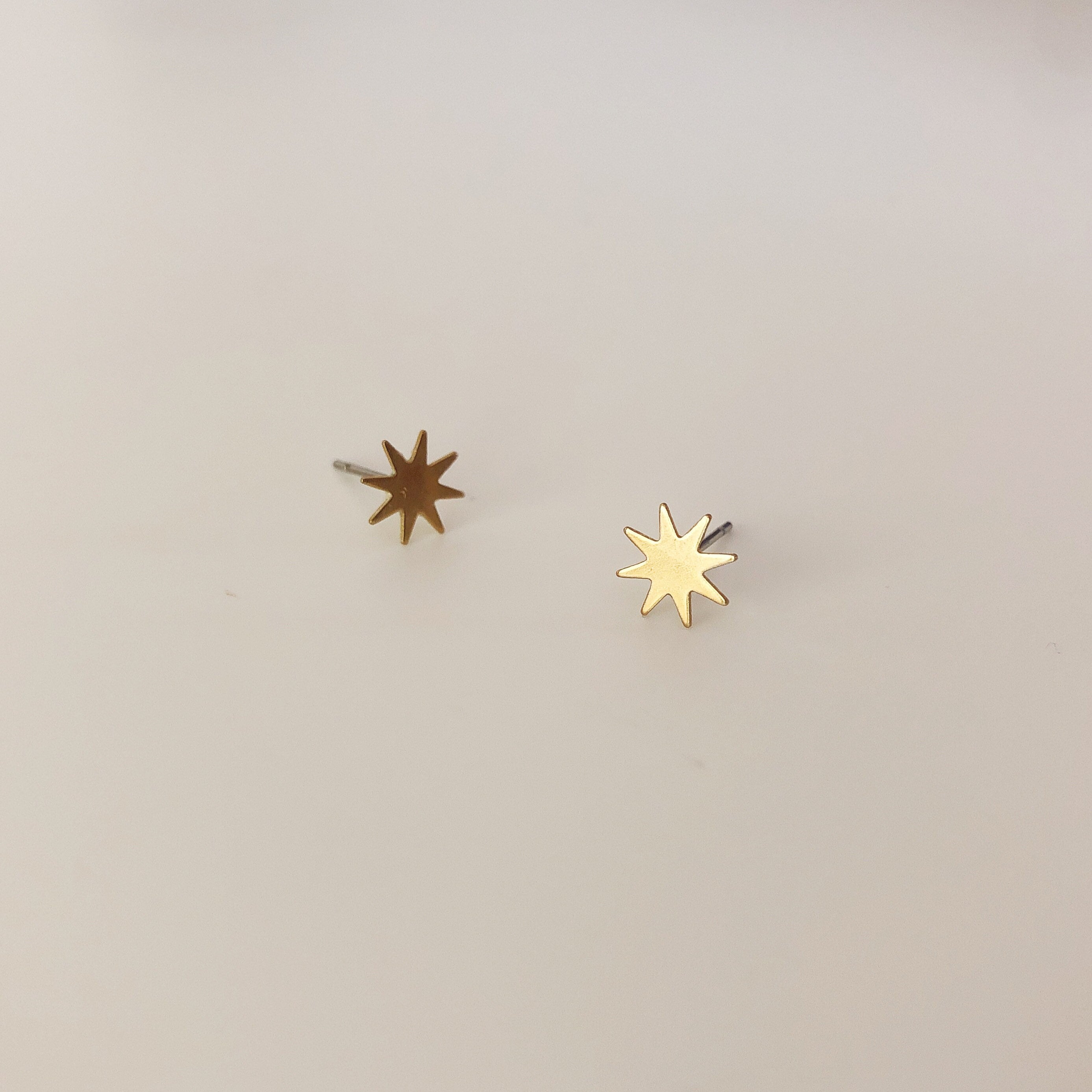 SKANA dainty minimalist STAR STUDS simple studs/minimalist studs/simple earrings/geometric jewelry/nordymade/star earrings