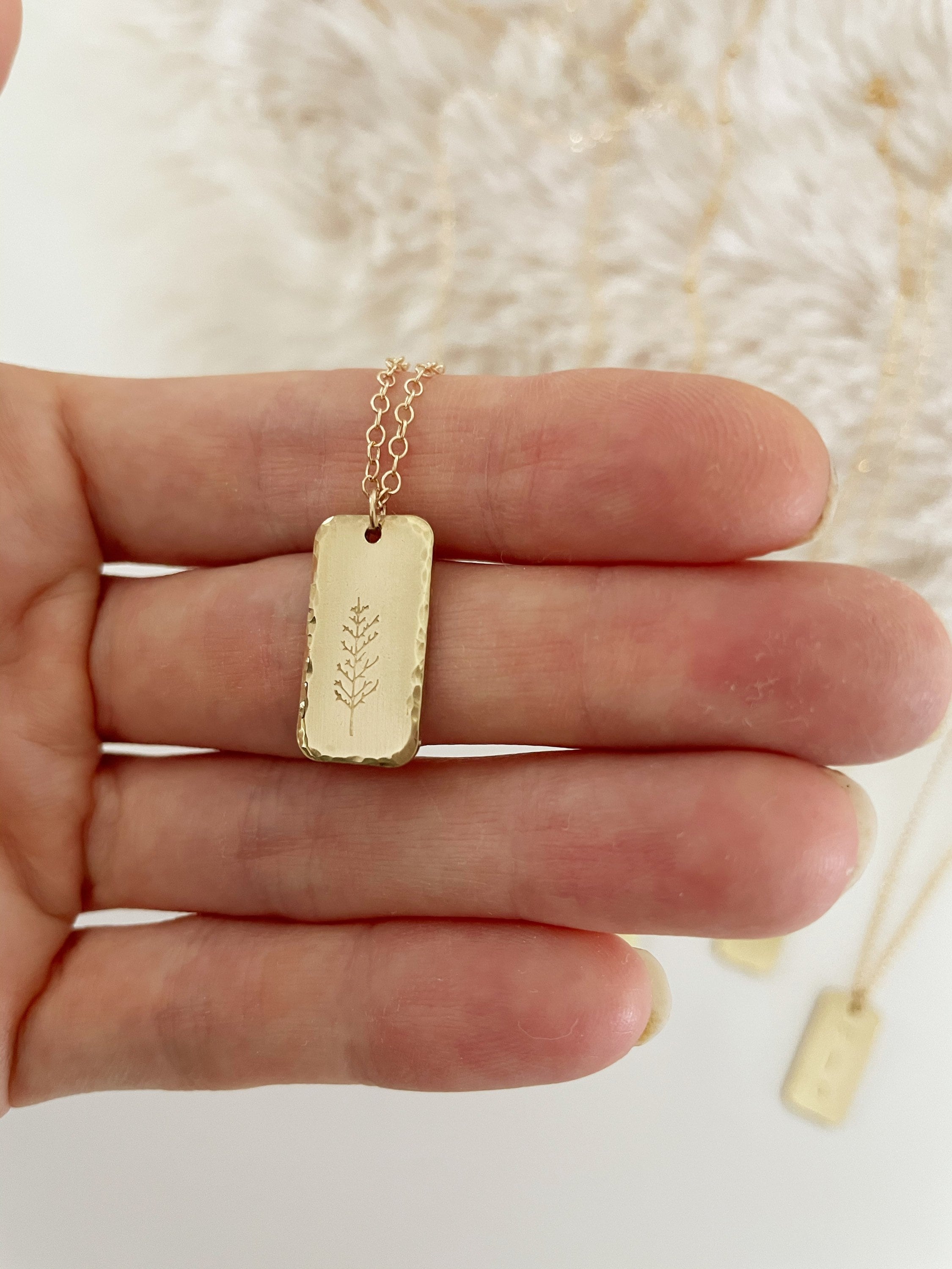 AMIE hammered edge branch RECTANGLE NECKLACE/tree necklace/plant necklace/Gold Filled necklace/layering necklace/simple necklace