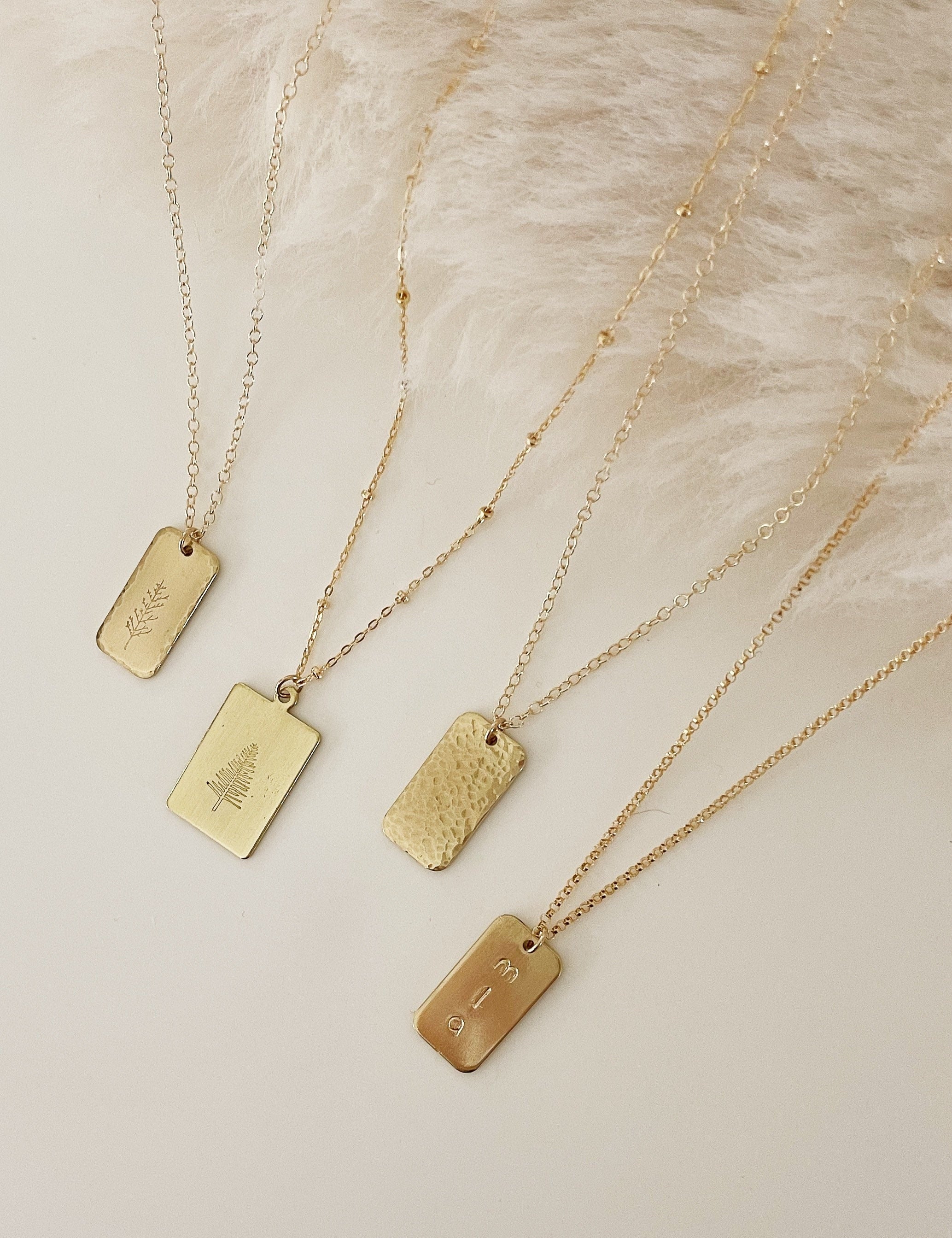 AMIE hammered edge branch RECTANGLE NECKLACE/tree necklace/plant necklace/Gold Filled necklace/layering necklace/simple necklace