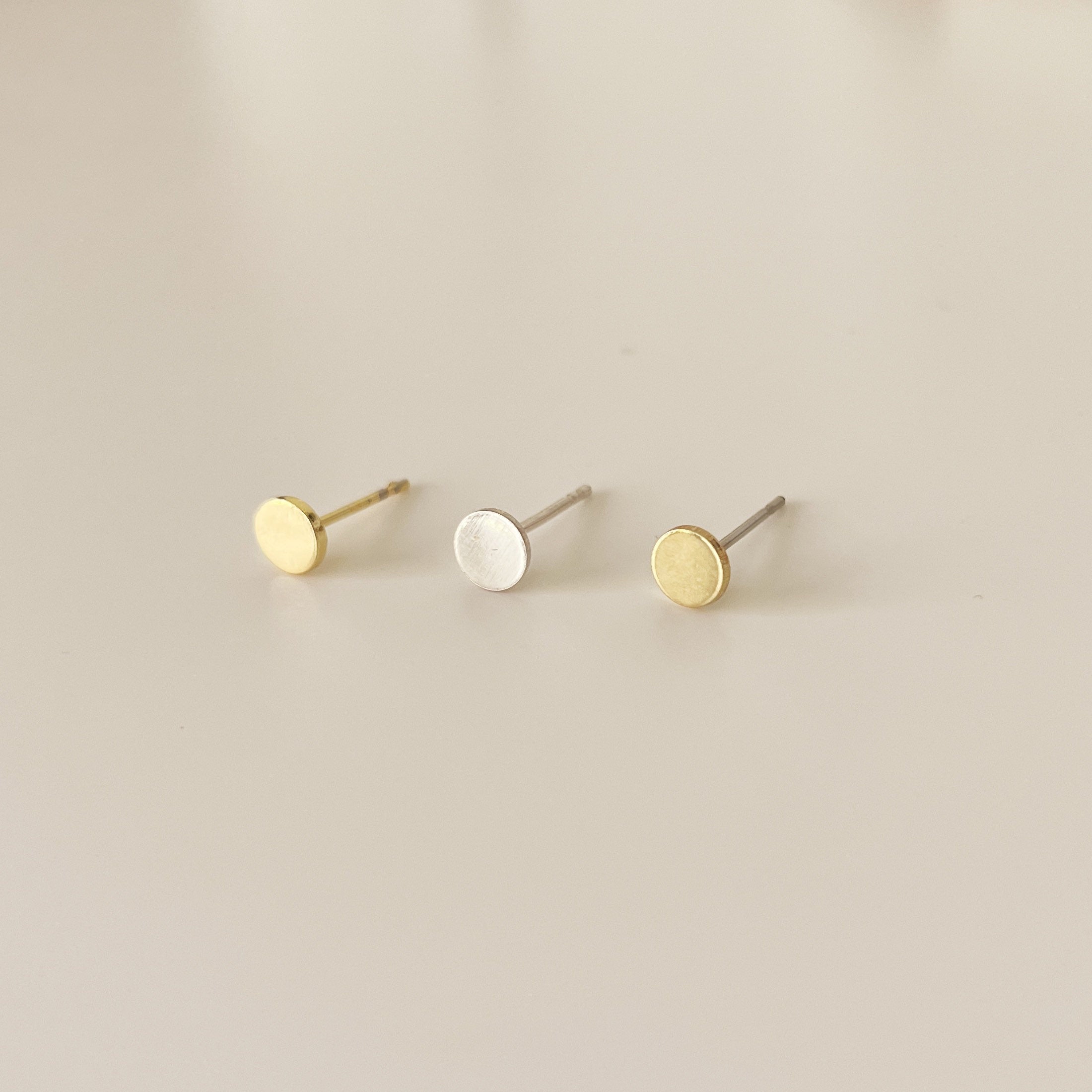 DOT minimalist CIRCLE STUDS/moon earrings/minimalist earrings/simple studs/ stud earrings/gold studs/silver studs/nordymade/seattle jewelry