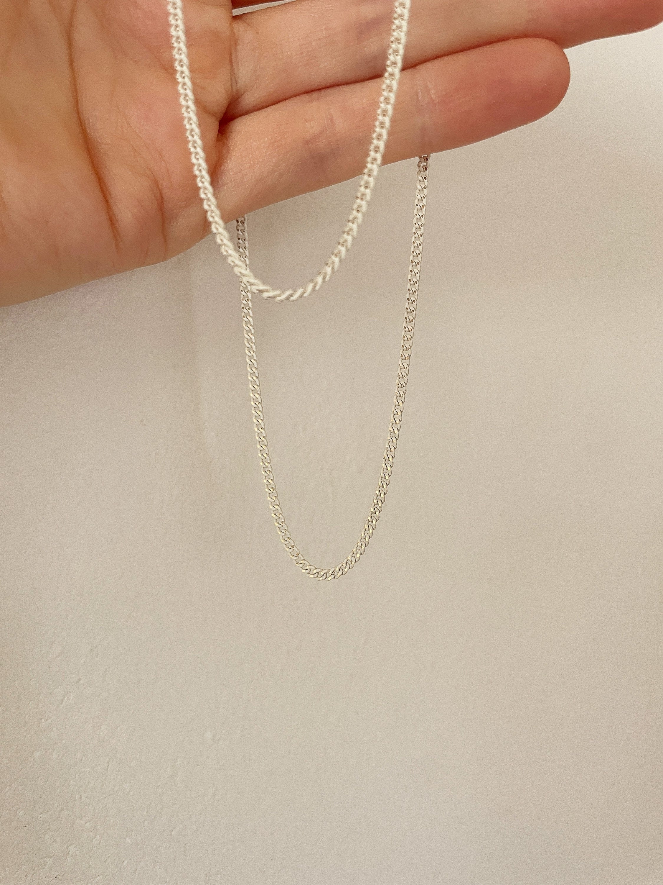 LIV WHITE and Gold Curb CHAIN Gold Necklace Choker Layering Necklace White necklace Powder coated chain Nordymade Mixed chain Special chain