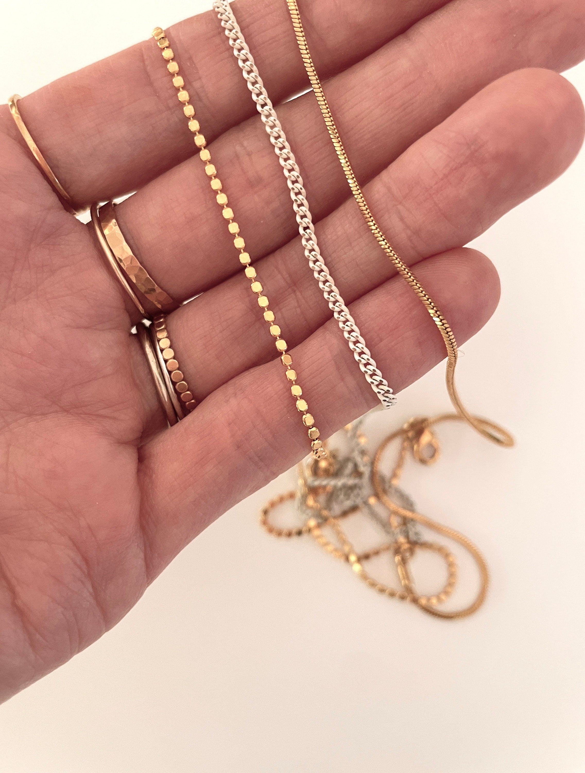 Linnis WHITE and GOLD CHAIN curb Necklace Choker Layering Necklace White necklace Confetti chain Snake chain Mixed chain Special chain